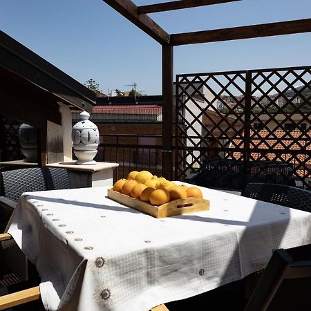 Mansarda In Centro Apartment Capri Leone ภายนอก รูปภาพ