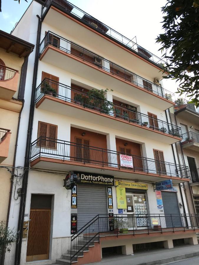 Mansarda In Centro Apartment Capri Leone ภายนอก รูปภาพ