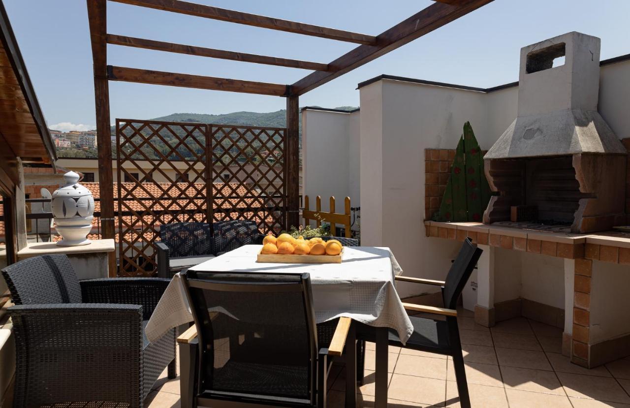 Mansarda In Centro Apartment Capri Leone ภายนอก รูปภาพ